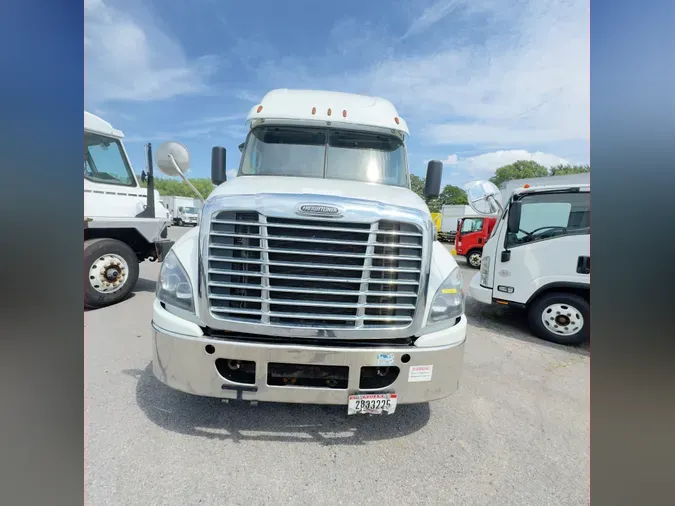 2019 FREIGHTLINER/MERCEDES CASCADIA 125