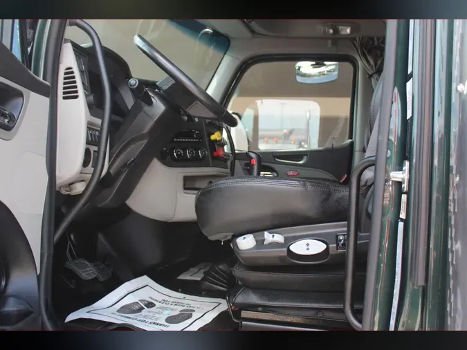2023 Peterbilt 579f8c2817960bee3b85cd8d27cb40ed32b
