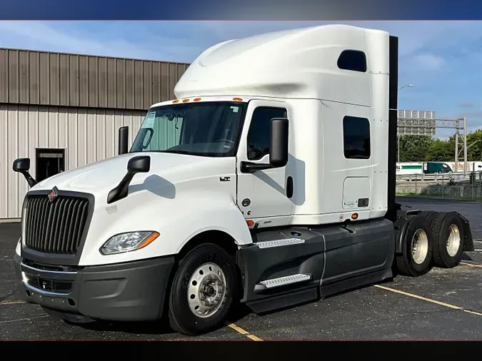 2022 INT LT625 6x4