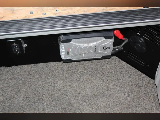 2023 Peterbilt 579f8c48f6a4b1a59b501f2fca9dbaa7745