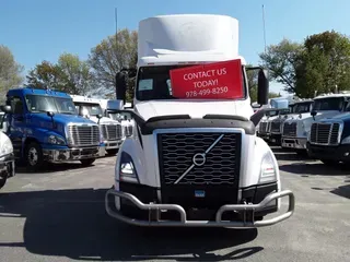 2019 VOLVO VNL64T-300