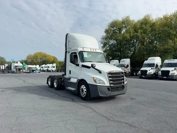 2020 Freightliner Cascadia 126f8c921bd078f2da1a71c03db0e344a80