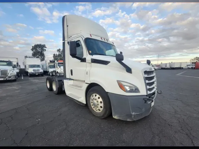 2018 FREIGHTLINER/MERCEDES NEW CASCADIA PX12664