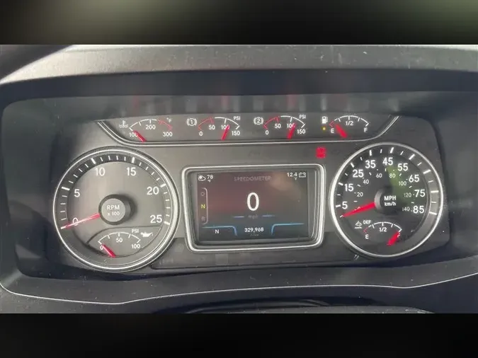 2022 INTERNATIONAL LT