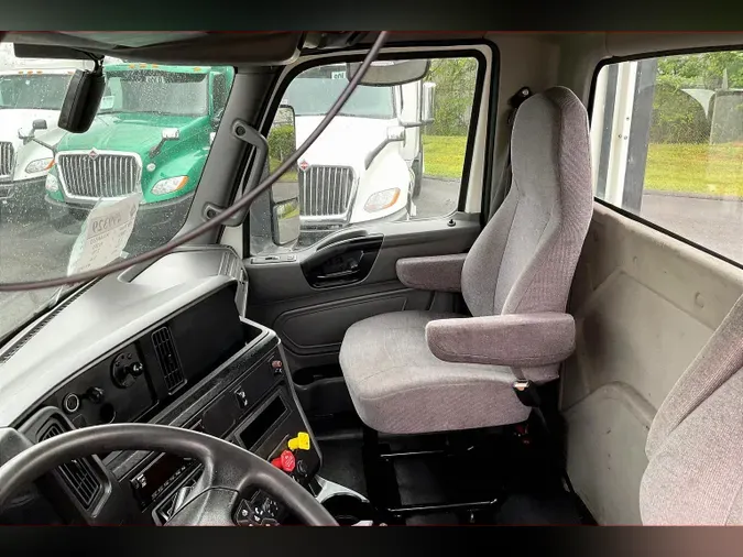 2021 INT LT625 6x4