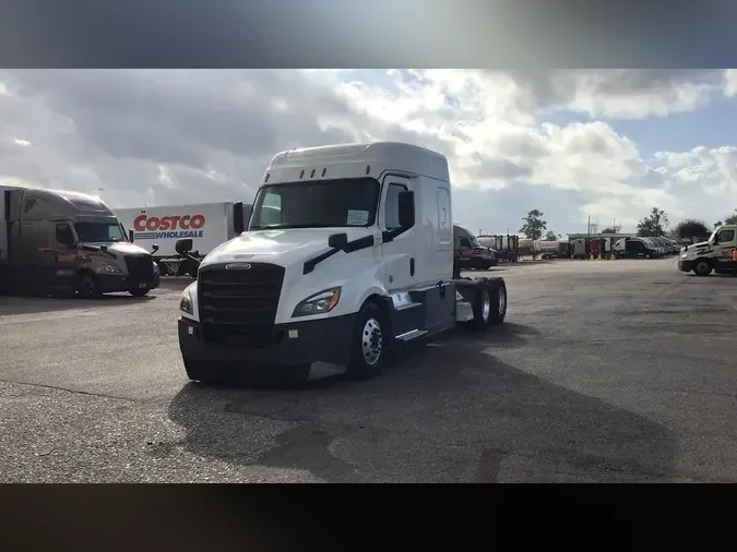 2020 Freightliner Cascadia 126f8ccfdffbcdc99716e478c5f11be09f5