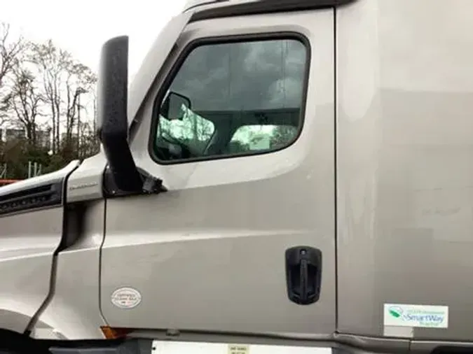 2021 Freightliner Cascadia