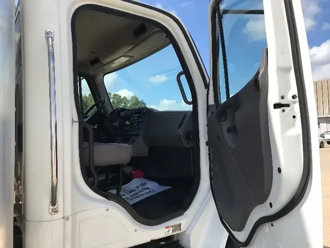 2020 Freightliner M2