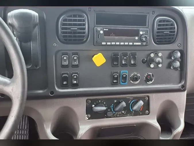 2019 FREIGHTLINER M2 106f8cf34ecfe04f2885b142f8c9f80a9e7