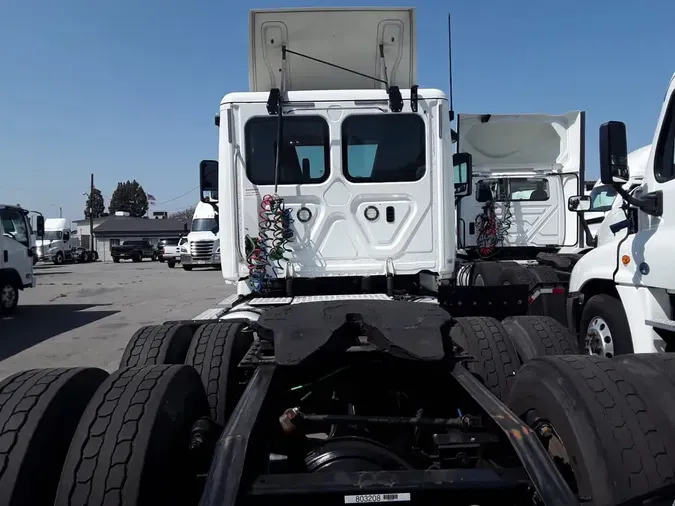 2018 FREIGHTLINER CASCADIA 125