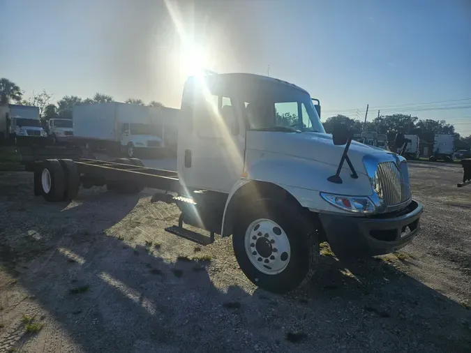 2015 NAVISTAR INTERNATIONAL 4300