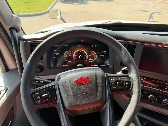 2022 Peterbilt 579f8d57e8b82e812f4c6fdb782d2f7c06e