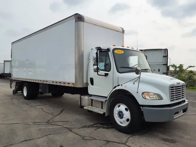 2019 FREIGHTLINER M2 106