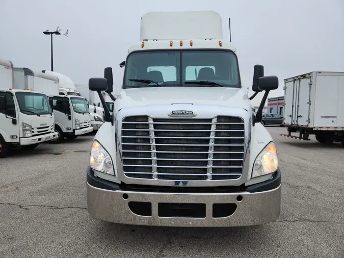 2014 FREIGHTLINER/MERCEDES CASCADIA 125