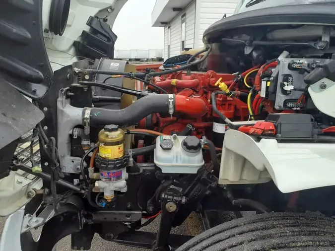 2019 FREIGHTLINER M2 106
