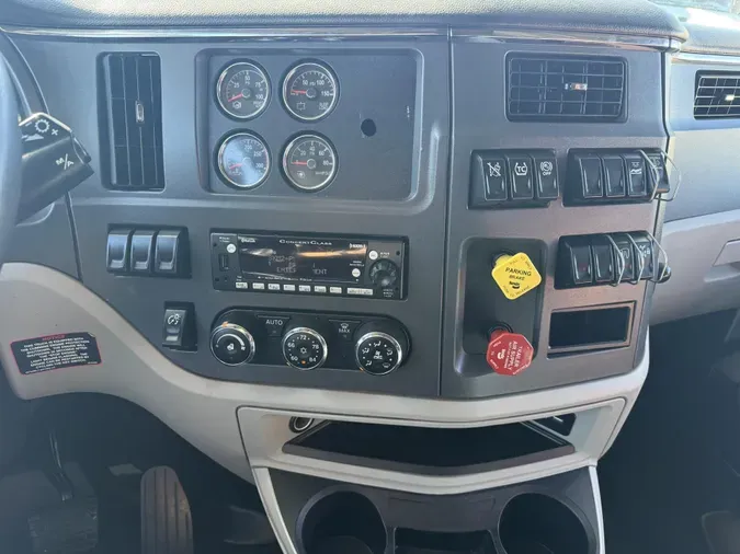 2022 Peterbilt 579f8dc6c56e33c239ce5b4f2bd22d672e5