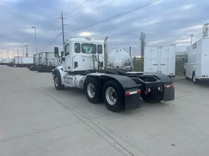 2017 Peterbilt 567