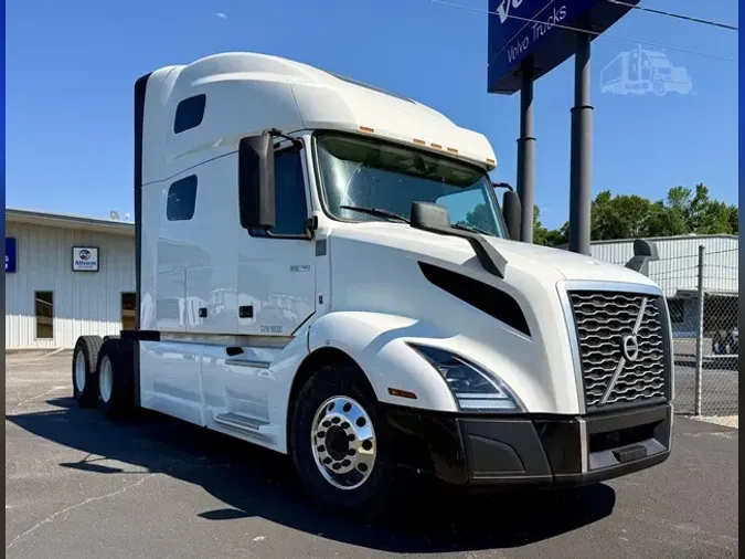 2022 VOLVO VNL64T760f8df82435969f0e66b48a47452ec8556