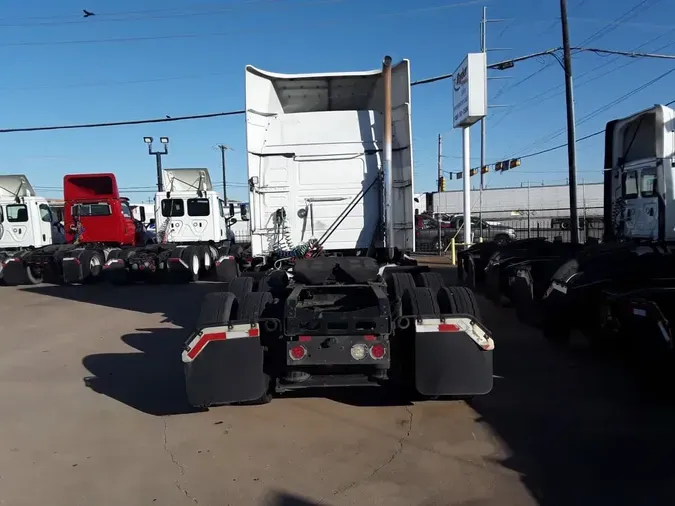 2020 VOLVO VNR64T-640