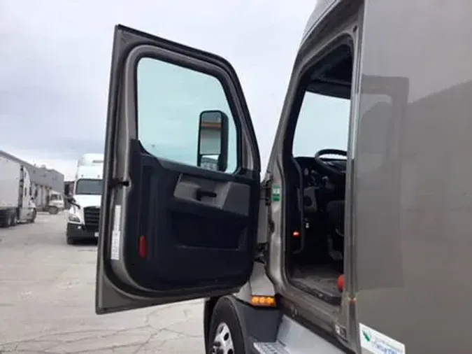 2020 Freightliner Cascadia