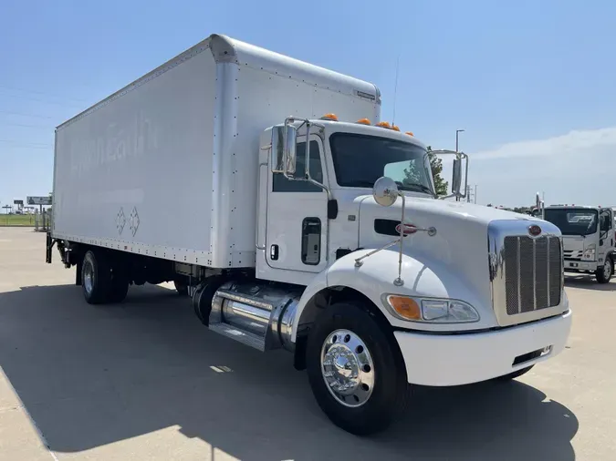 2017 Peterbilt 330