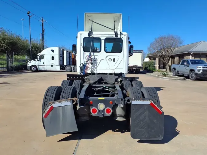 2020 FREIGHTLINER/MERCEDES NEW CASCADIA PX12664f8e8832d26ffcae5d306df2e11c1470b