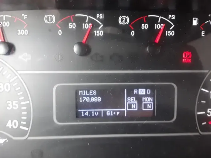 2020 NAVISTAR INTERNATIONAL MV607 (4X2)