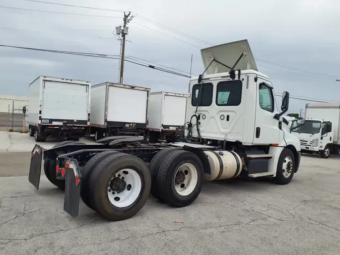 2018 FREIGHTLINER NEW CASCADIA PX12664