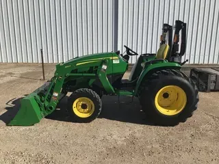 2020 John Deere 3032E