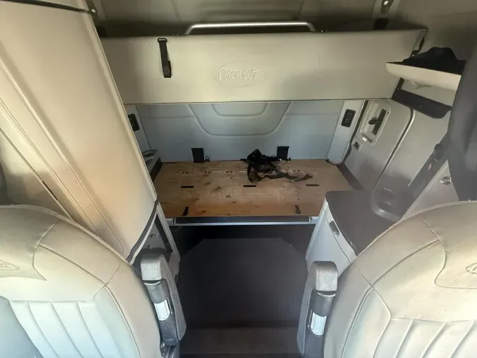 2020 Peterbilt 579