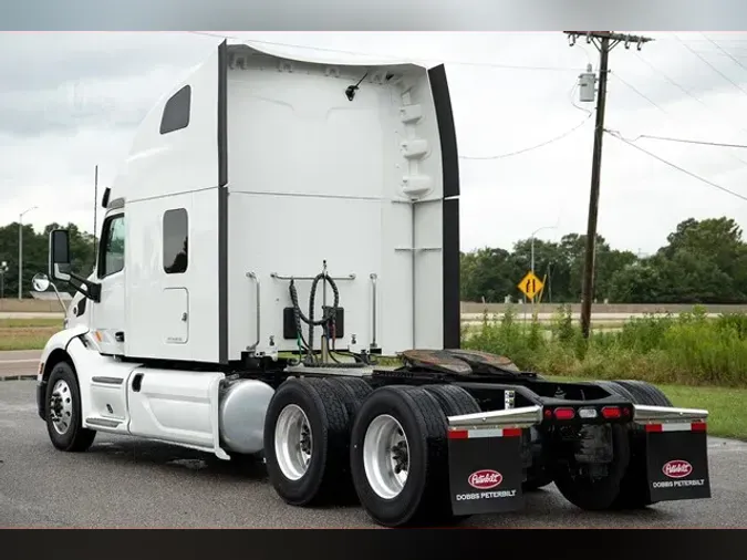 2022 PETERBILT 579