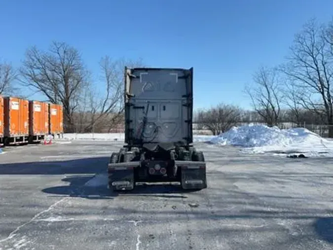 2023 Freightliner Cascadia