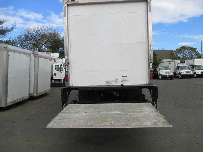 2018 FREIGHTLINER M2