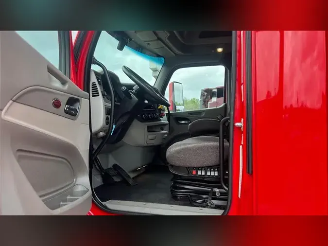2021 PETERBILT 579