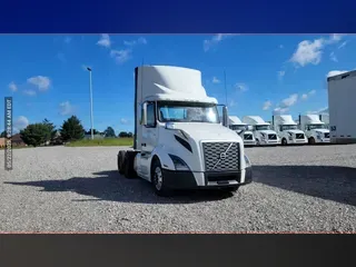 2018 Volvo VNL300
