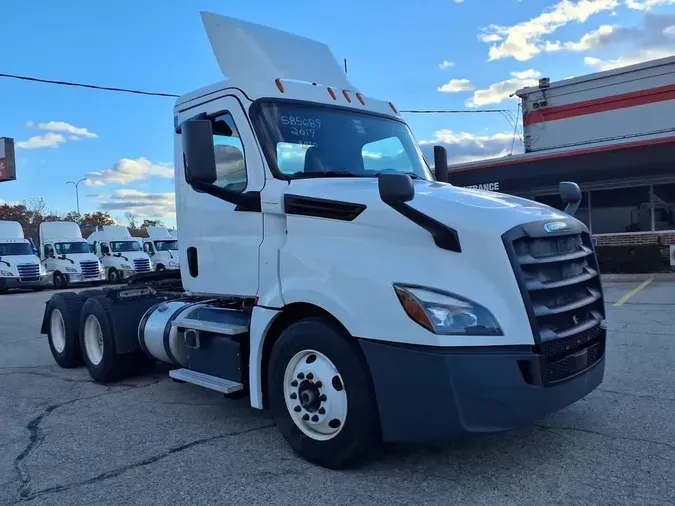 2019 FREIGHTLINER/MERCEDES CASCADIAf9027c236b3c647b5af282cbc84d1597