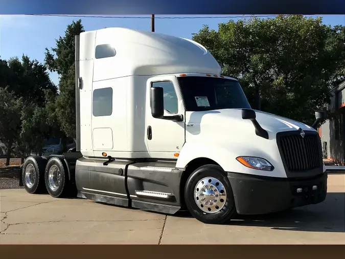 2021 INT LT625 6x4f909928b2395a85788fa756d4b51182b