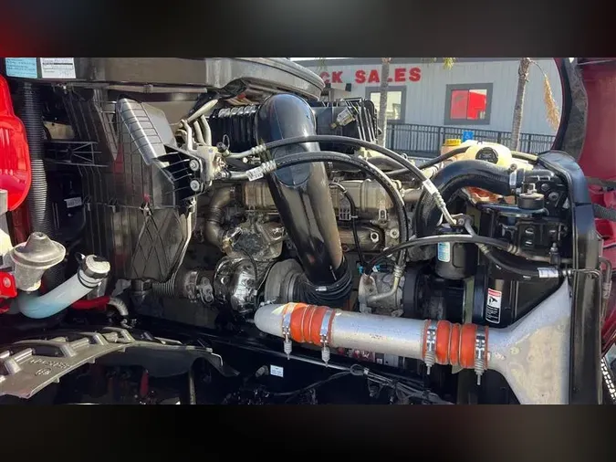 2022 FREIGHTLINER CA126