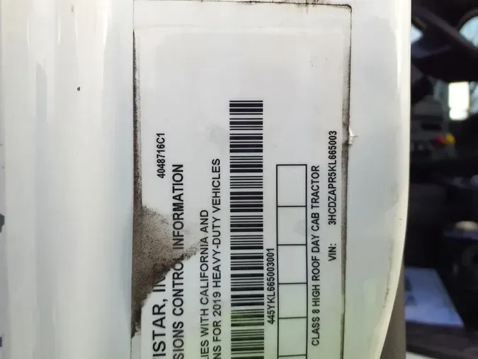 2019 NAVISTAR INTERNATIONAL LT625 DAYCAB T/A