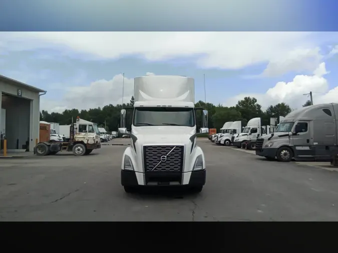 2020 Volvo VNL300
