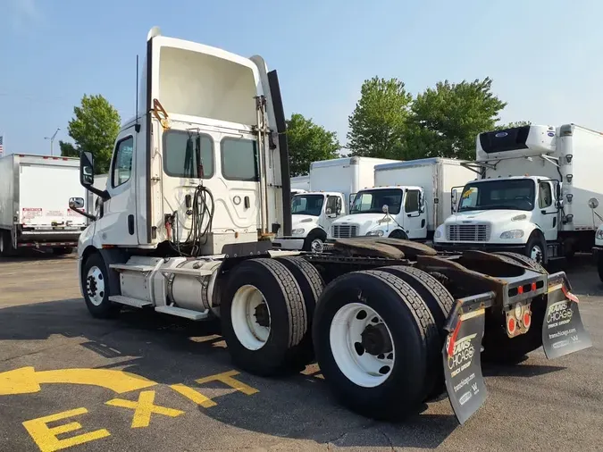2018 FREIGHTLINER NEW CASCADIA 116