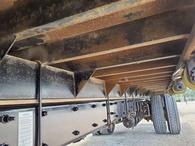 2016 FREIGHTLINER M2 106