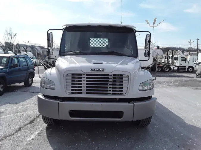 2017 FREIGHTLINER/MERCEDES M2 106