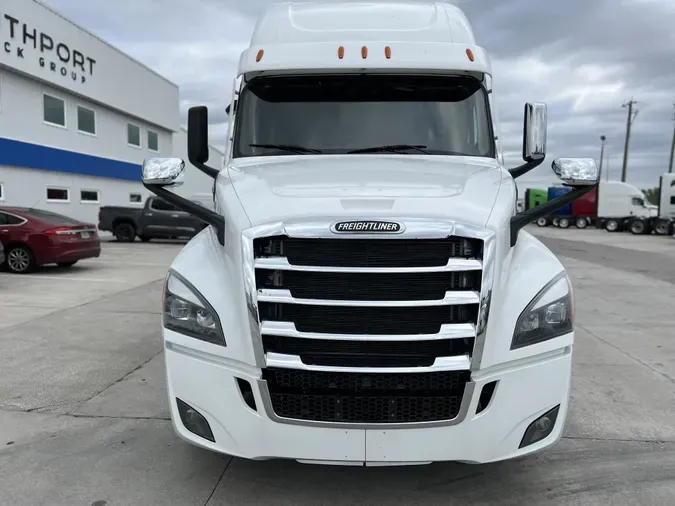 2023 Freightliner Cascadia 126