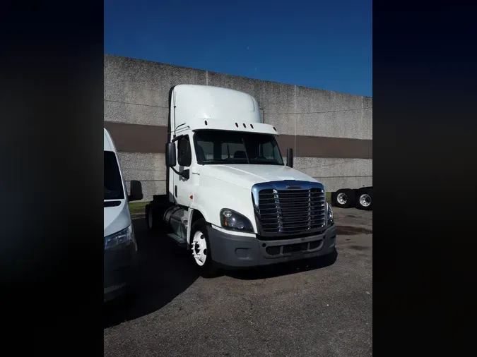 2020 FREIGHTLINER CASCADIA 125