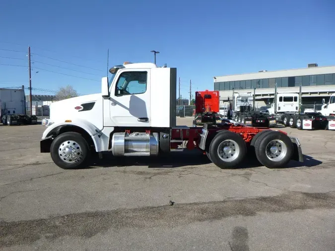 2023 Peterbilt 567