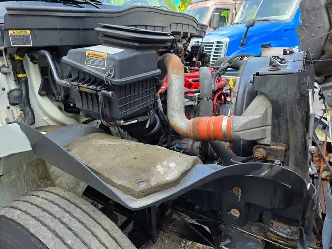 2018 NAVISTAR INTERNATIONAL 4300 LP