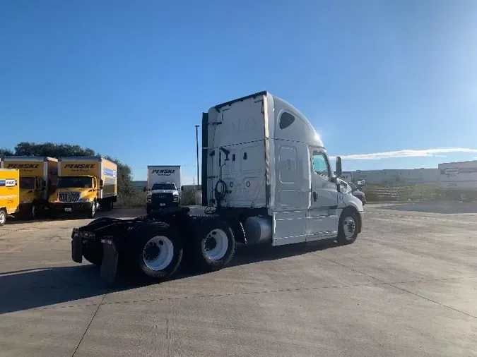 2019 Freightliner T12664ST