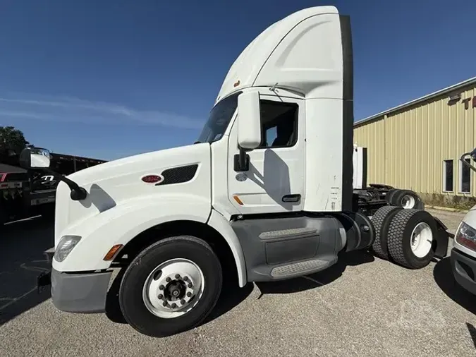 2017 PETERBILT 579f920f66424b80216c94447e8cef2ff7c