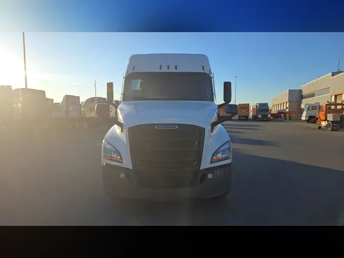 2022 Freightliner Cascadia 126f92267ca9d780a0471c1eb4198199f9e